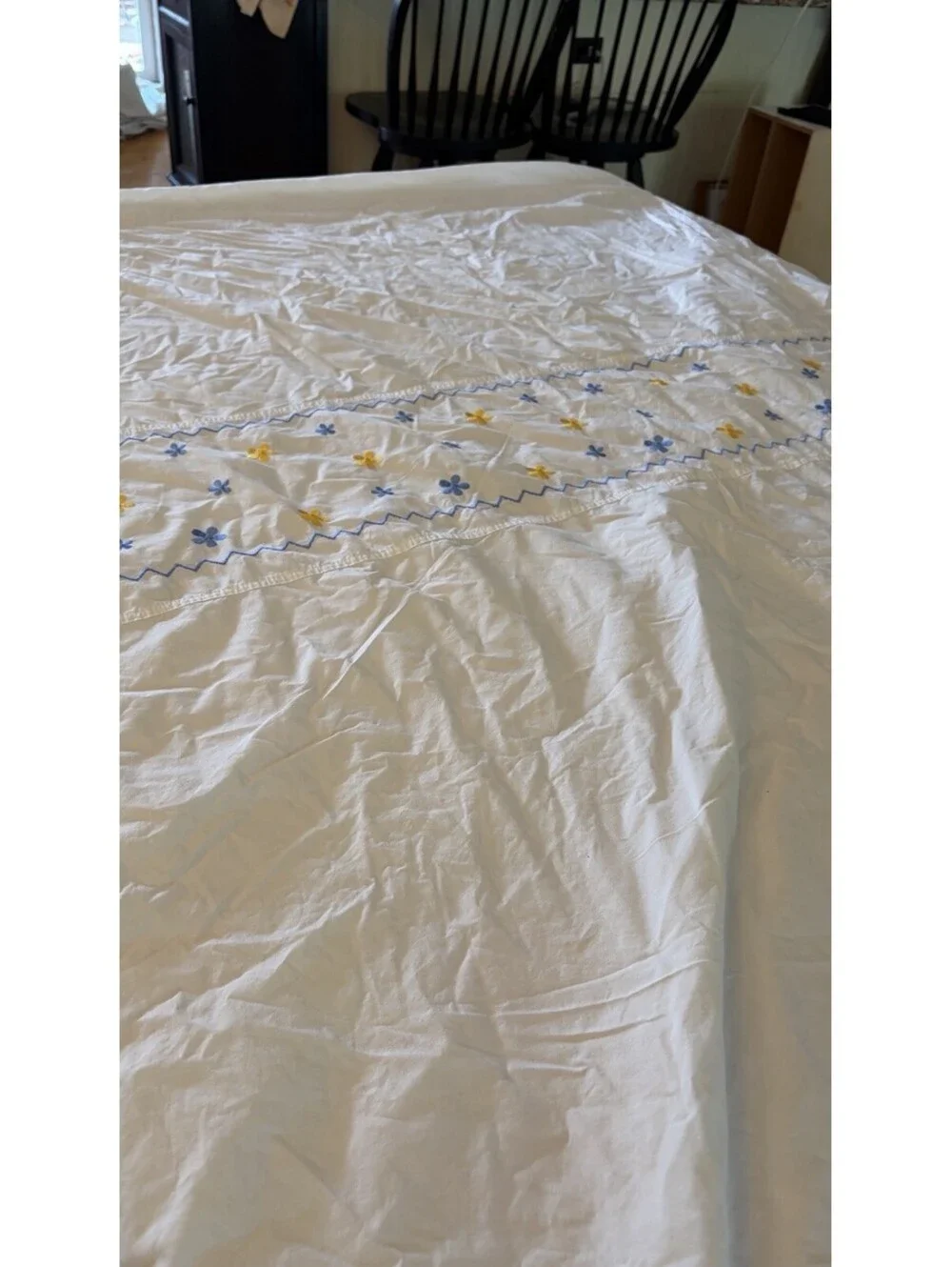 Divatex Twin White Cotton Duvet Embroidered Blue Yellow Flowers Button Close